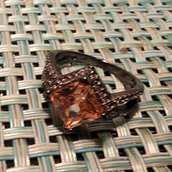 Apricot Diamante & Silver Halo Ring-FINAL PRICE - Picture 1 of 13